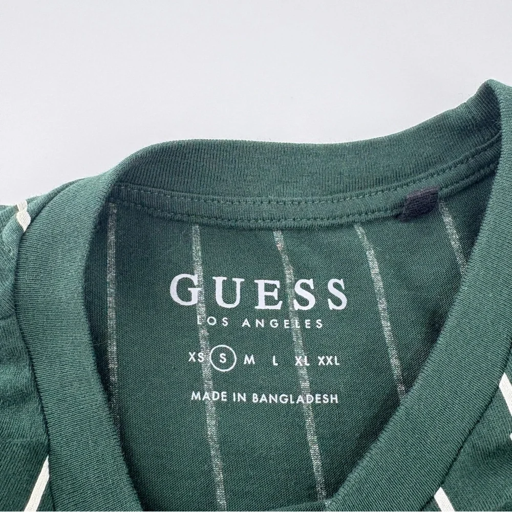 GUESS Dark Green and White Striped Tee Size Small Retro‎ 90s - Picture 4 of 6